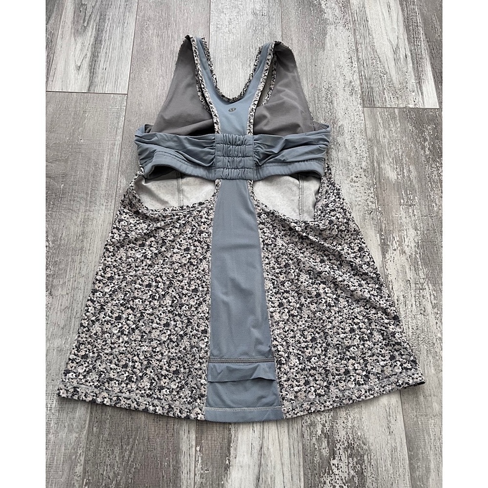 Lululemon Tone It Tank - Picture 4 of 12